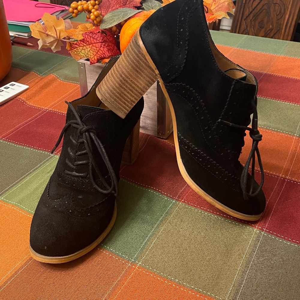 Steve Madden Black Ankle Booties